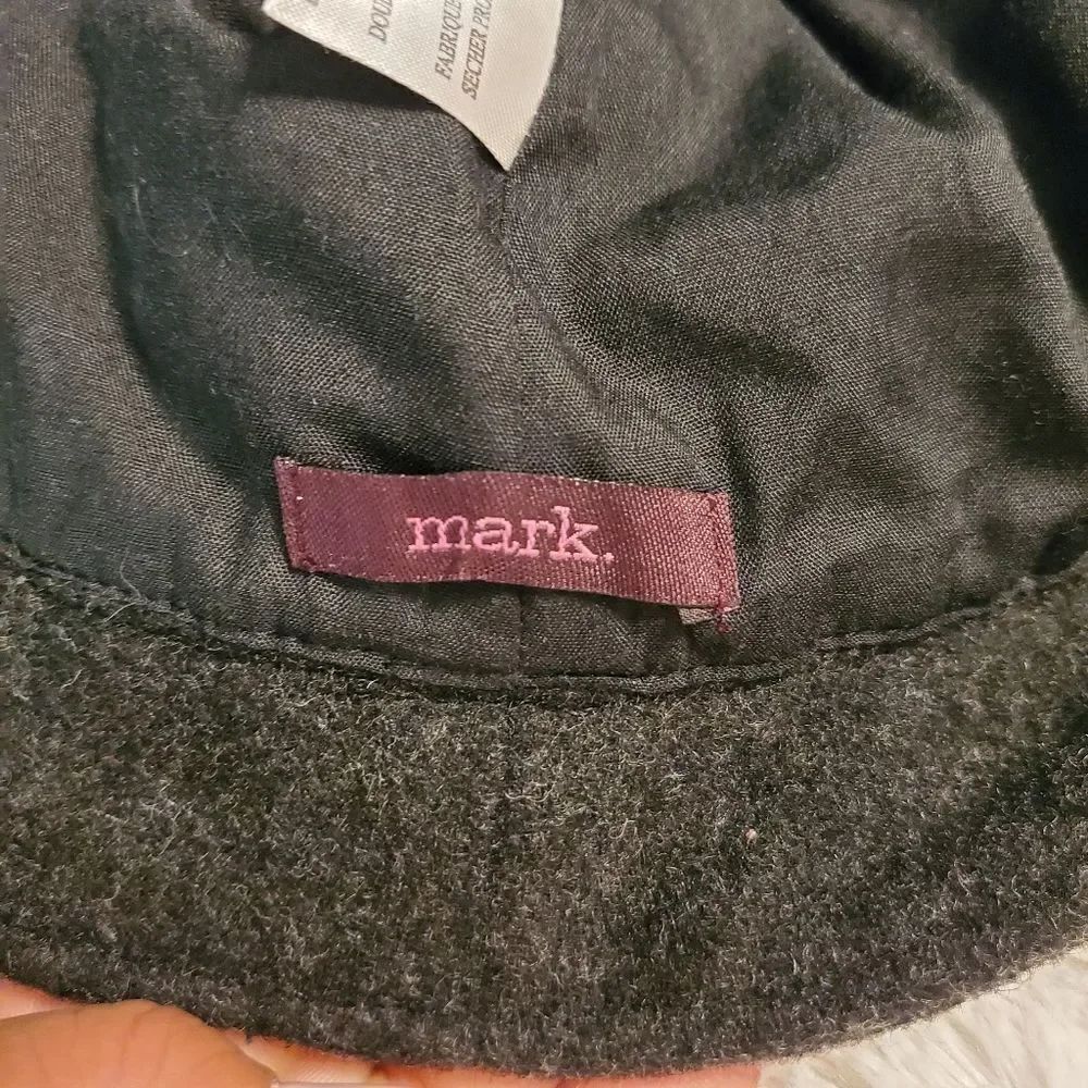 Mark. bucket hat - Picture 2 of 4